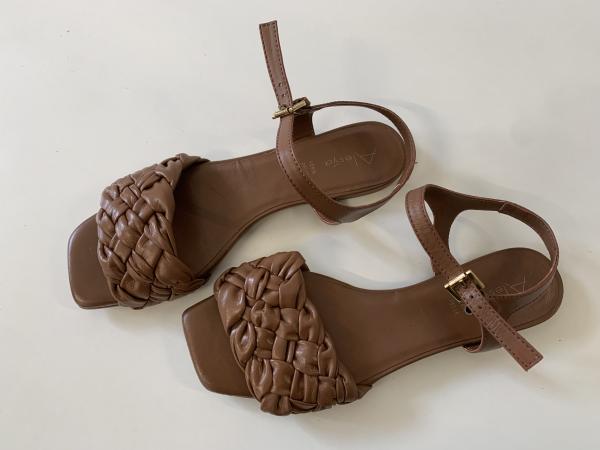 Bruine Alesya sandalen maat 38