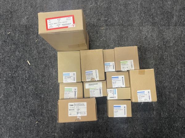 Verzinkte schroeven 4.8x32, metaalschroeven M5x45 
