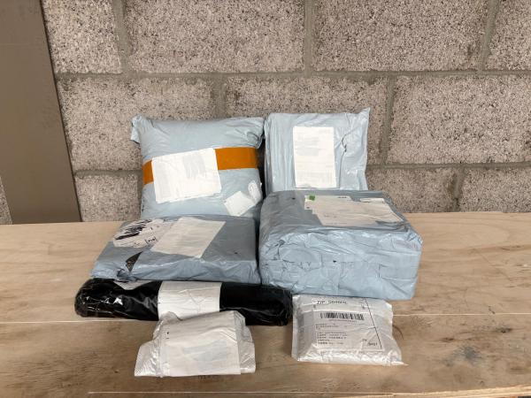 Mixpartij Ongeopende DHL Pakketten uit China #29
