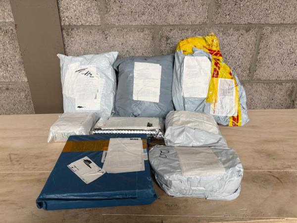 Mixpartij Ongeopende DHL Pakketten uit China #28