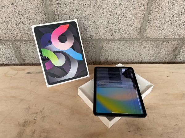 Apple iPad Air- 10.9 inch - WiFi - 256GB - 4de Gen - DEFECT 