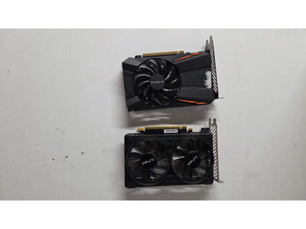 2x Ongecontroleerde Videokaart (NVIDIA GTX 1650 + GTX 1050 Ti)