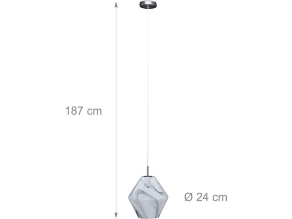 550x747