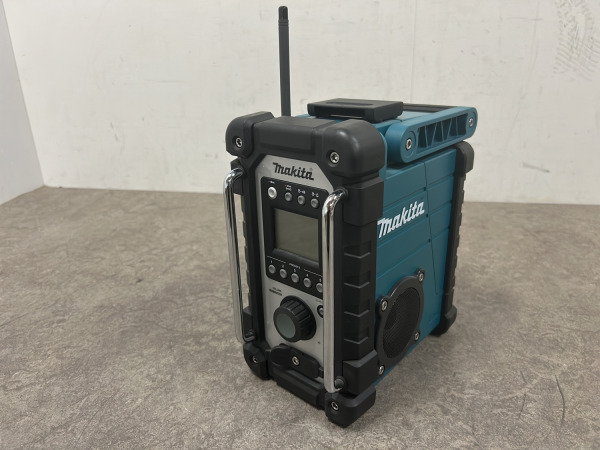 Makita bouwradio BMR102