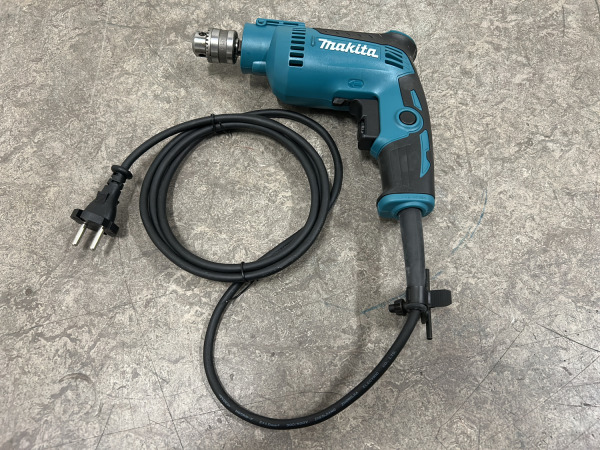 Makita boormachine 370W DP2010