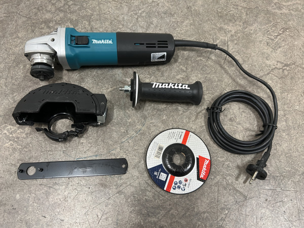 Makita haakse 1400W 9565CVR