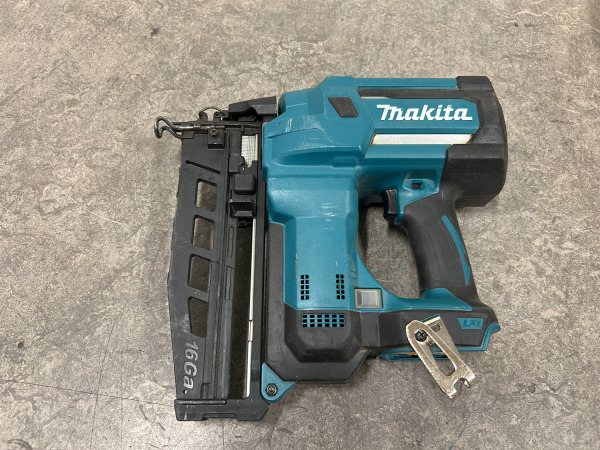 Makita accu bradsmachine 18V body DBN600ZJ