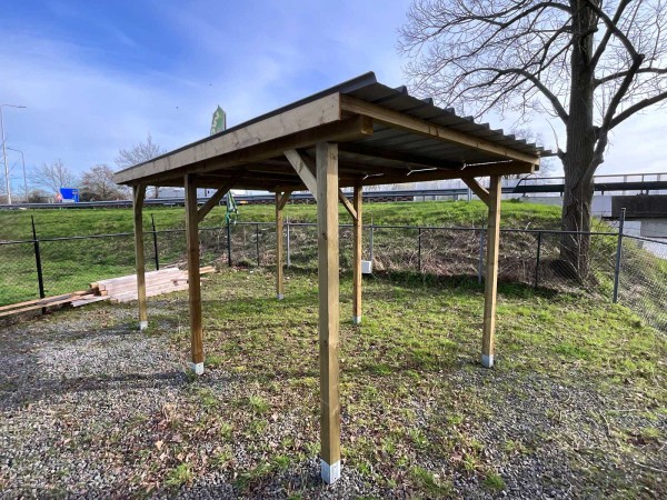 vrijstaande-carport-overkapping-1000x300x247-cm