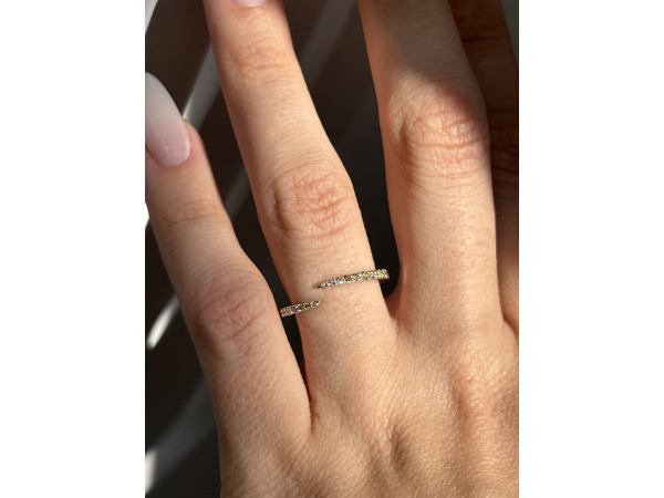 Witgouden ring met natuurlijke diamanten – Meerkleurig