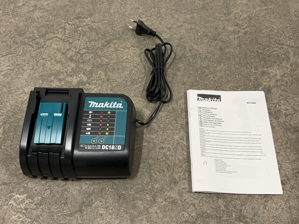 Makita accu oplader 9,6-18V DC18SD