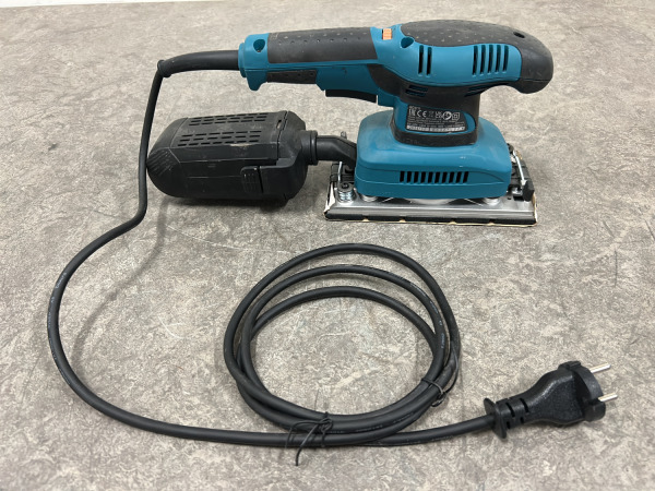 Makita vlakschuurmachine 230V BO3711