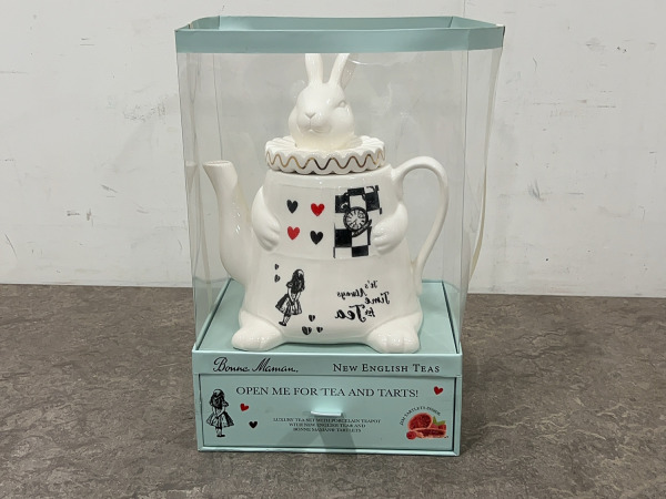 Time for Tea theepot Alice in Wonderland