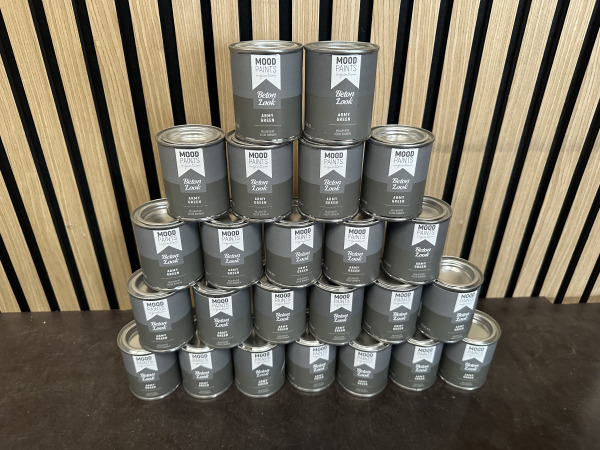 24x Moodpaints Krijtverf Army Green  100ML