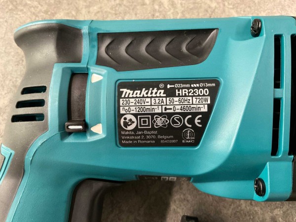 makita-hr2300-boorhamer