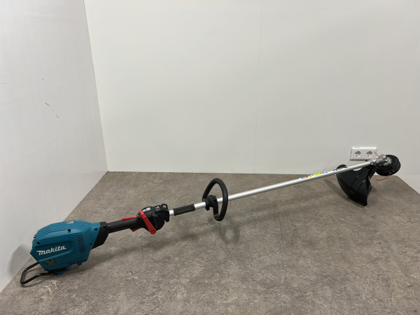 Makita accu bosmaaier 40V body UR014GZ