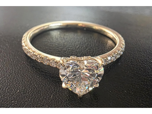 Gouden ring met 1 crt Heart diamant ( IGI ) 