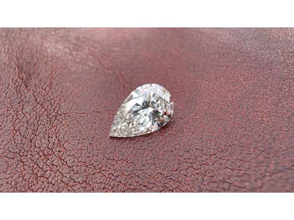 Diamant pear 1.00 crt ( IGI gecertificeerd )