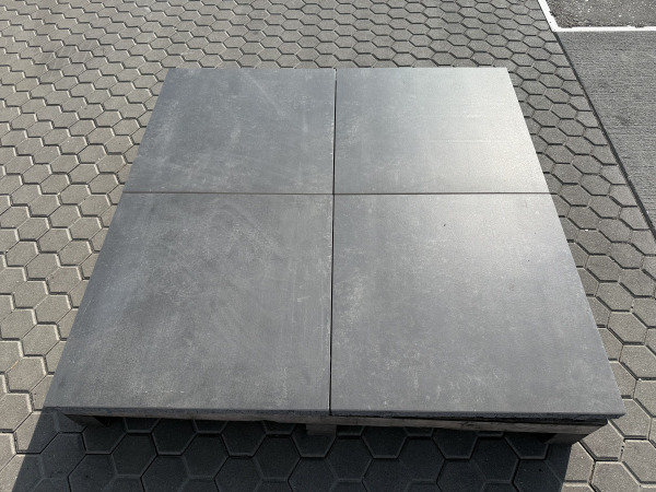 70 M2 Keramische Tegel Carbon 60x60x4 Cm
