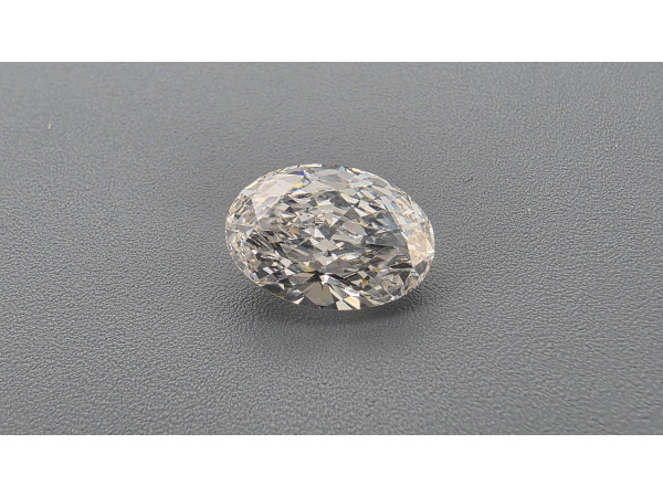 Diamant oval 1.00 crt ( IGI gecertificeerd )