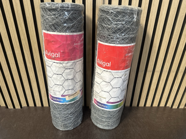 2 Rollen ArcelorMittal Avigal Zeskantgaas 50 x 50 mm – 50 me