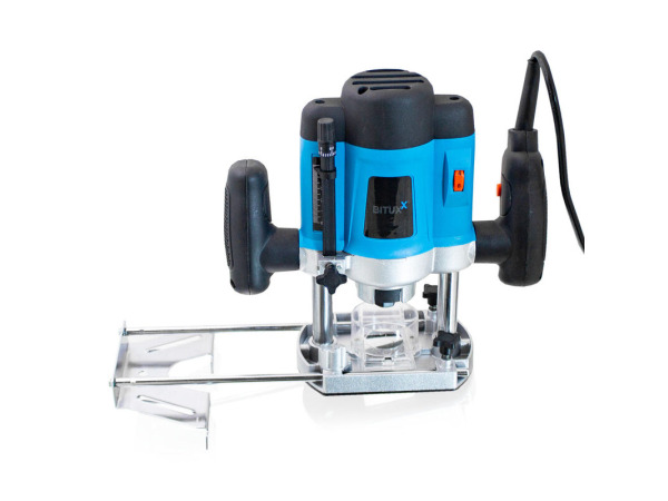 Bovenfrees - 1200W - incl. 12 freeskoppen