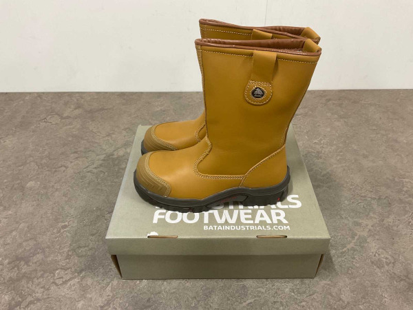 Bata Goliath veiligheidslaars gevoerd S3 maat 40