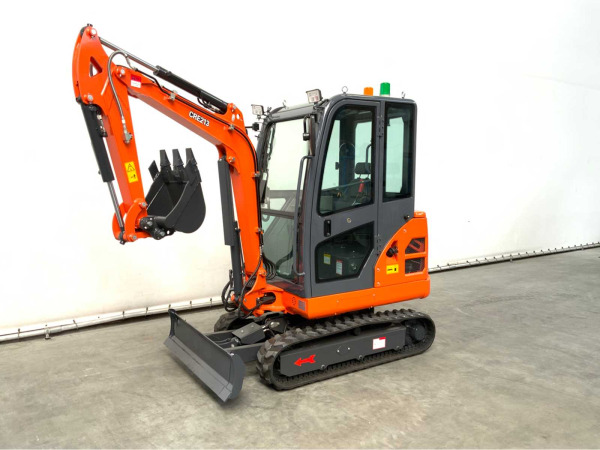 RTE mini graver met cabine CRE213 EURO5