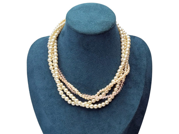 Yumi Katsura | Elegant Meerstrengs Parelcollier