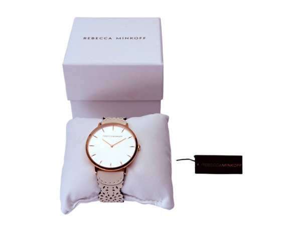 Rebecca Minkoff | Major Elegant Dameshorloge met Laser-Cut Lederen Band