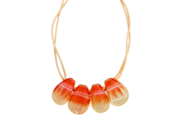 Artistiek Statement Collier met Expressieve Hars Elementen