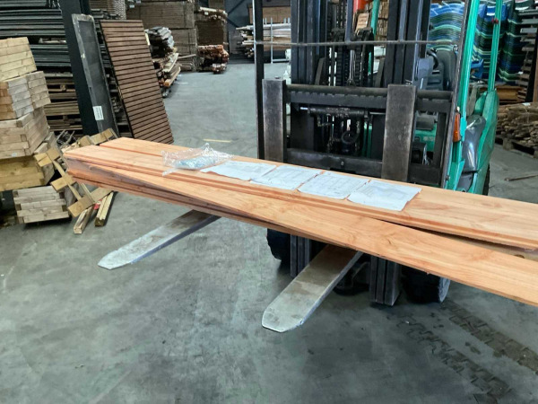 Douglas Zweeds Rabat Wand voor Overkapping – 240×221cm – foto 2 – kavel bij XL Auctions