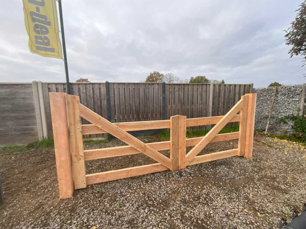 Dubbele poort Douglas - 500x100cm – foto 3 – kavel bij XL Auctions