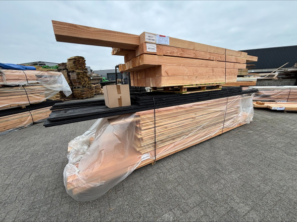 Douglas buitenverblijf 1800x500x257 cm – foto 9 – kavel bij XL Auctions