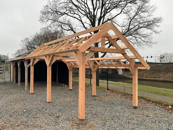 Traditionele Douglas kapschuur 805x460x325 cm – foto 4 – kavel bij XL Auctions