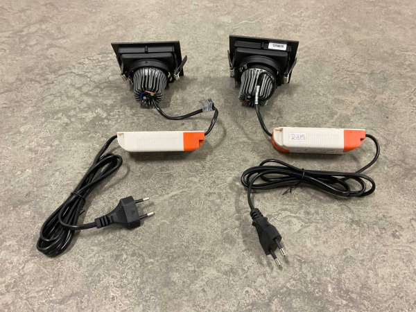2x Base On led inbouwspot met trafo 90x90mm zwart – foto 3 – kavel bij XL Auctions