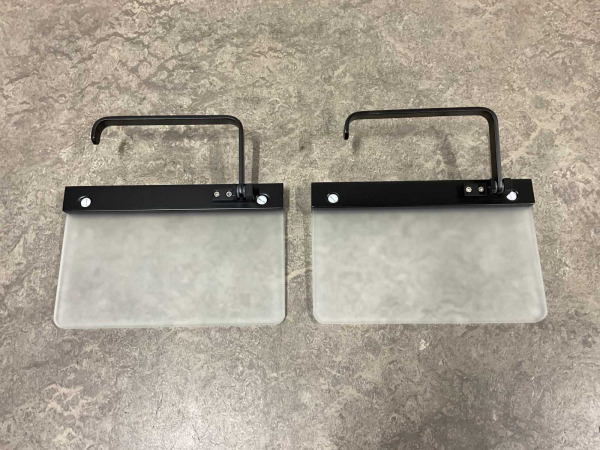 2x Beaux closetrolhouder met glazen planchet Ulis mat zwart – foto 3 – kavel bij XL Auctions