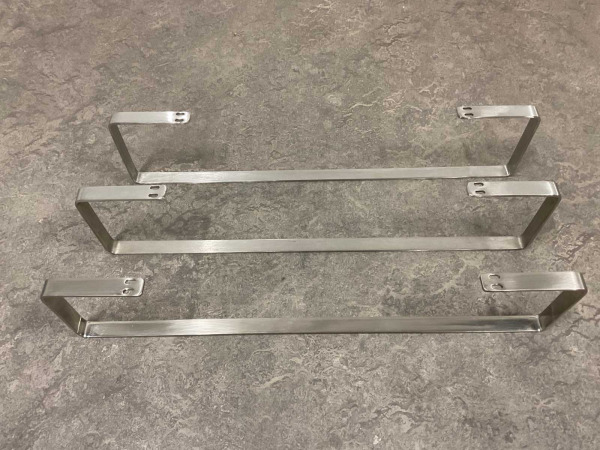 3x Royal Plaza handdoekbeugel 55cm voor radiator Timothy rvs – foto 3 – kavel bij XL Auctions