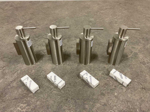 4x Novio zeepdispenser Umea geborsteld nikkel – foto 3 – kavel bij XL Auctions