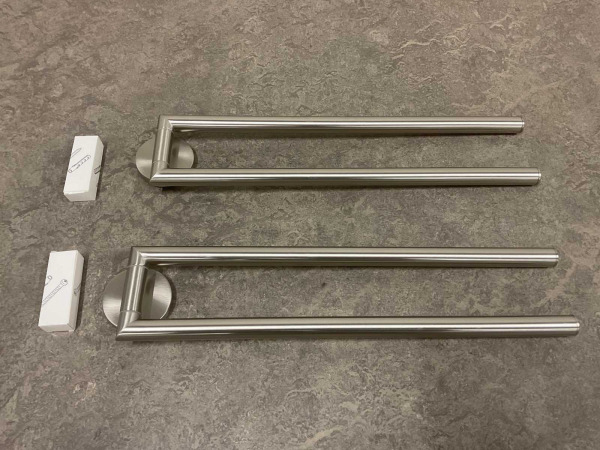 2x Novio handdoekhouder 2-lids 400x60mm Riga geborsteld – foto 4 – kavel bij XL Auctions