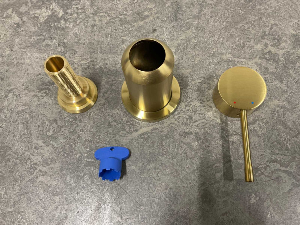 Grohe wastafelkraan Essence New cool sunrise geborsteld – foto 3 – kavel bij XL Auctions