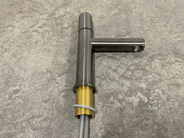 Axor wastafelkraan 110 Uno geborsteld zwart chroom – foto 3 – kavel bij XL Auctions
