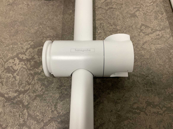 Hansgrohe douchestang 90cm m/doucheslang Unica mat wit – foto 4 – kavel bij XL Auctions