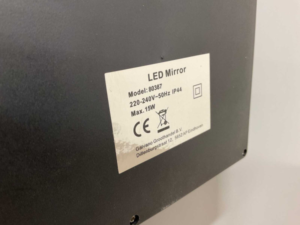 Novio spiegel 60x60cm ledverlichting en dimmer Wessel zilver – foto 6 – kavel bij XL Auctions