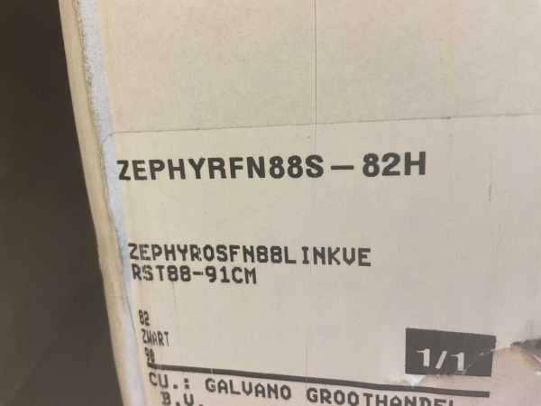 Novellini zijwand 88-91cm Zephyros stripes motief mat zwart – foto 2 – kavel bij XL Auctions