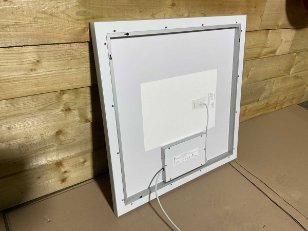 Royal Plaza spiegel 80x80cm ledverlichting Jille – foto 3 – kavel bij XL Auctions