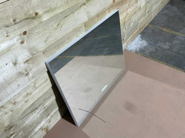 Royal Plaza spiegel 100x80cm ledverlichting Jille – foto 9 – kavel bij XL Auctions