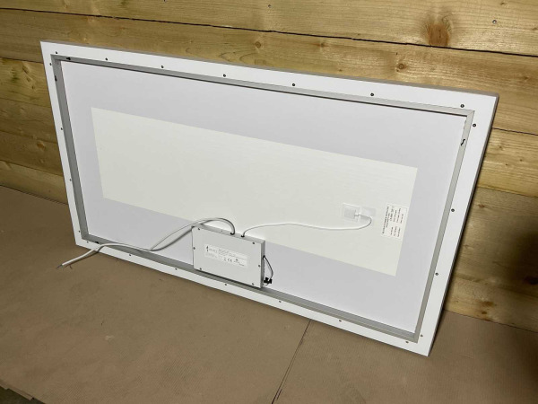 Royal Plaza spiegel 140x80cm ledverlichting Jille – foto 4 – kavel bij XL Auctions