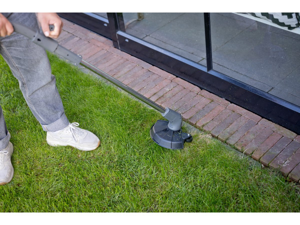 QLT grastrimmer – foto 6 – kavel bij XL Auctions