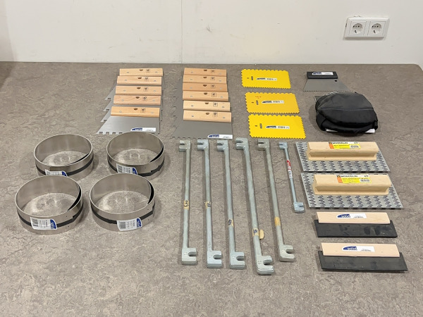 Solid Mondelin tegelzettersgereedschap set 30-delig