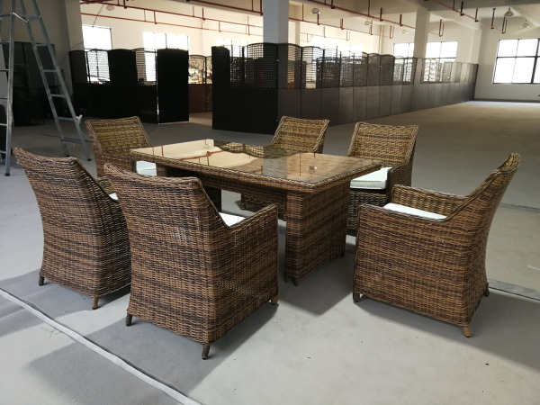 Diningset 7-delig - halfrond wicker - Bruin / grijze kussens
